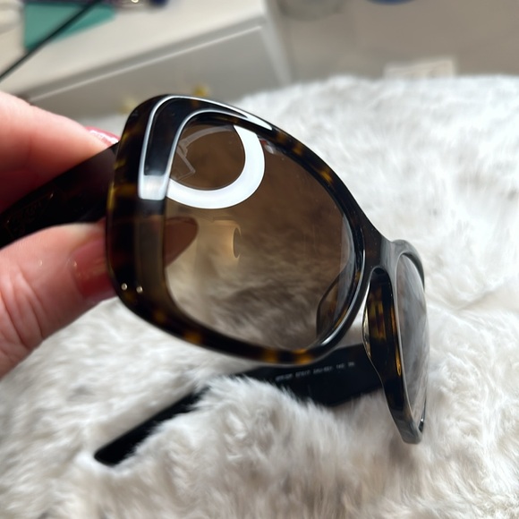 Prada Sunglasses EUC OBO They need a 🆕 🏠! - Picture 3 of 7